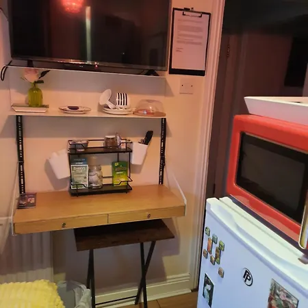 Double With Shared Bathroom * Cork